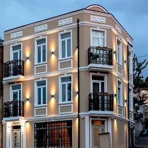 6 Unique Апартаменты